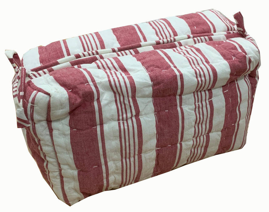 Windbreak Quilted Pouch Bag
