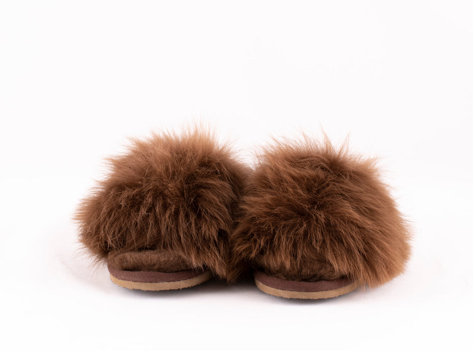 Tessan Slippers in Rust Brown