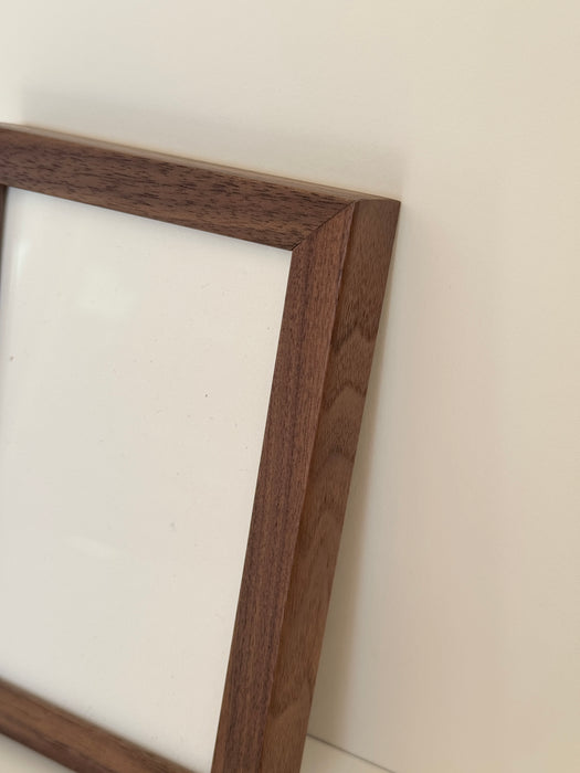 Walnut Photo Frame 4x6'' #008