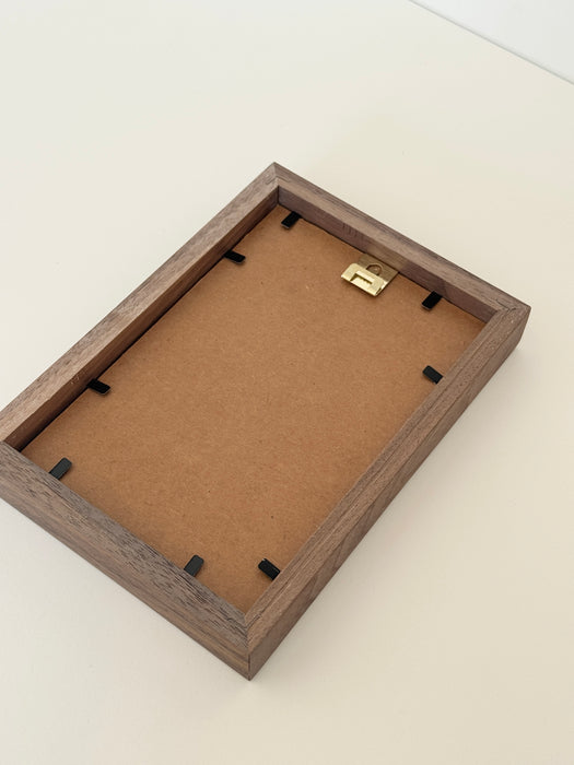 Walnut Photo Frame 4x6'' #008