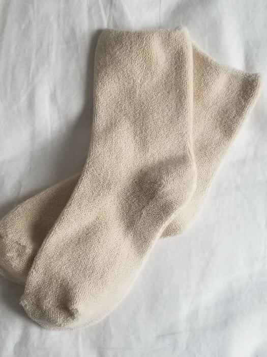 Cloud Socks in Ecru